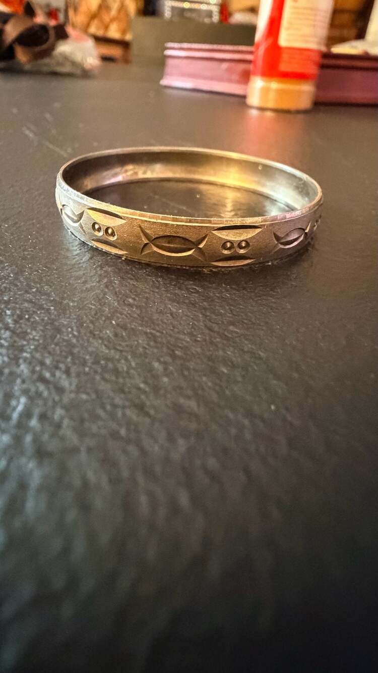 Vintage Silver Tone Etched Fish Motif Baby Bangle Bracelet
